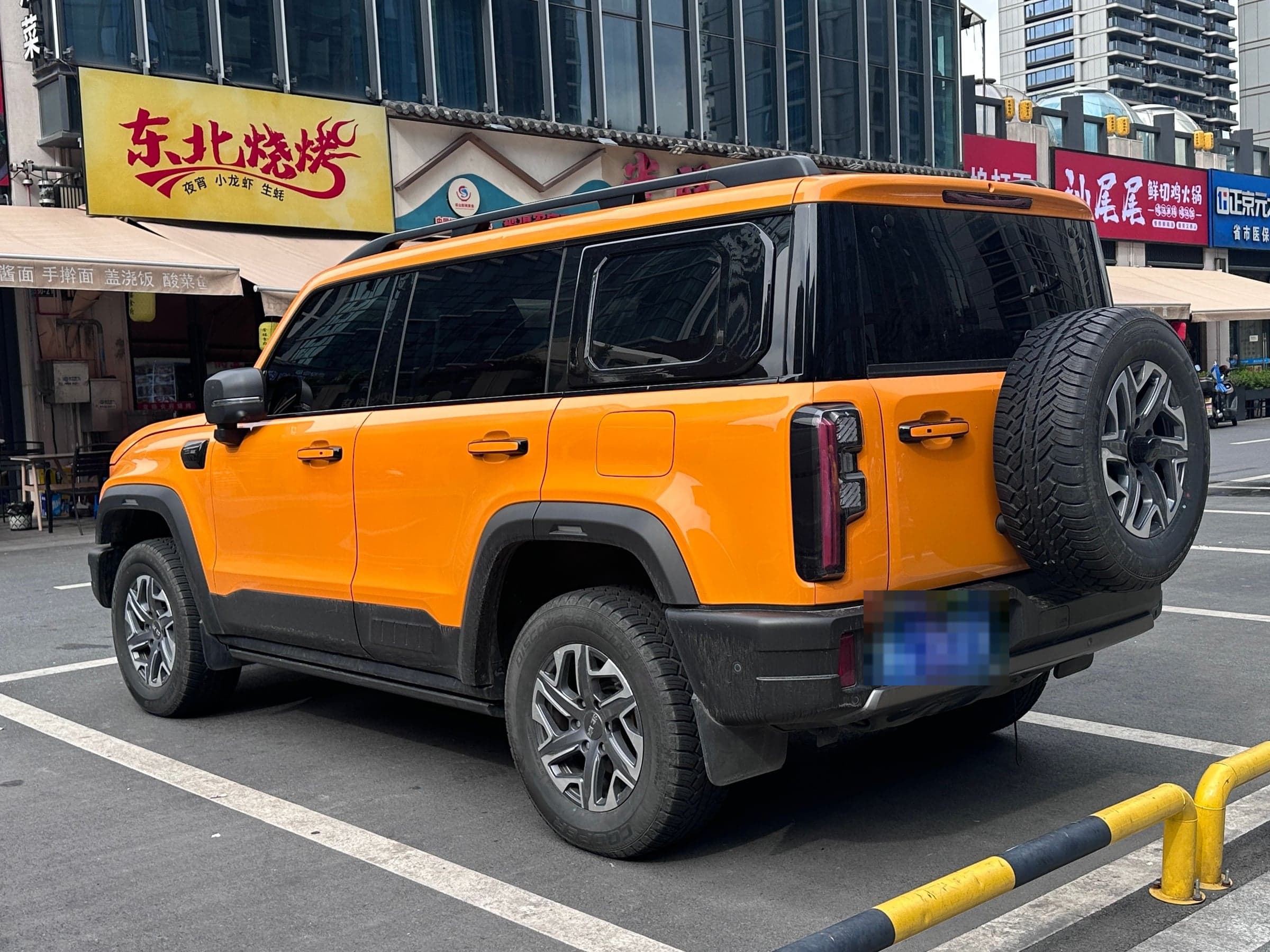 BAIC BJ40 — вид сзади-сбоку (фото модели)