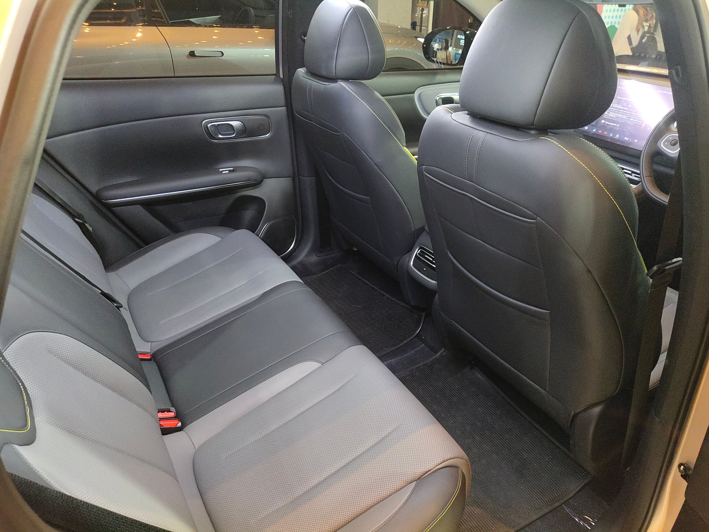 Changan Qiyuan Q05 — задний ряд (фото модели)